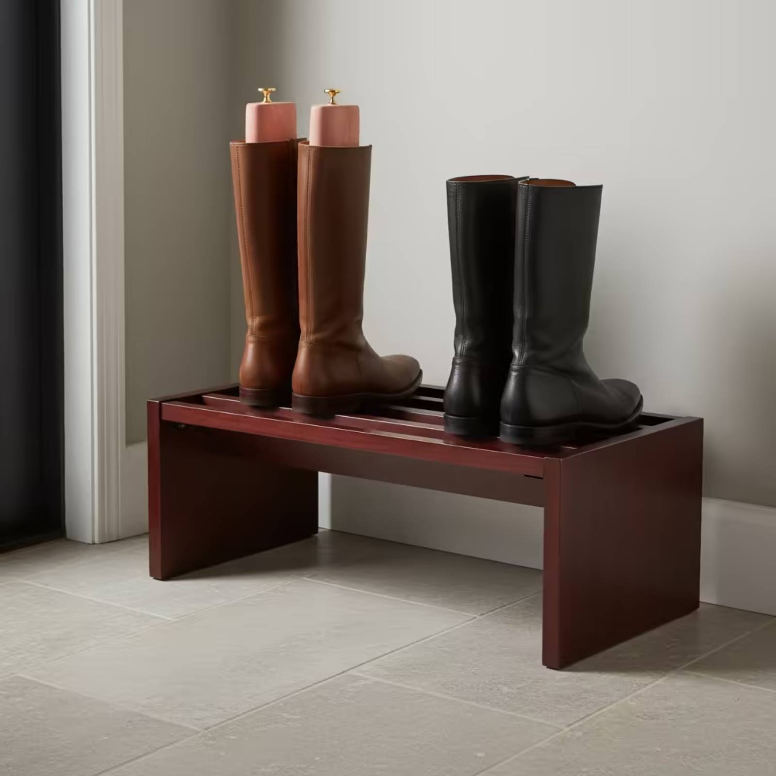 Shoe Tree Cedar - 杉製ブーツストレッチャー トールブーツストレッチャー クローゼット収納用に調節可能で伸縮性があります